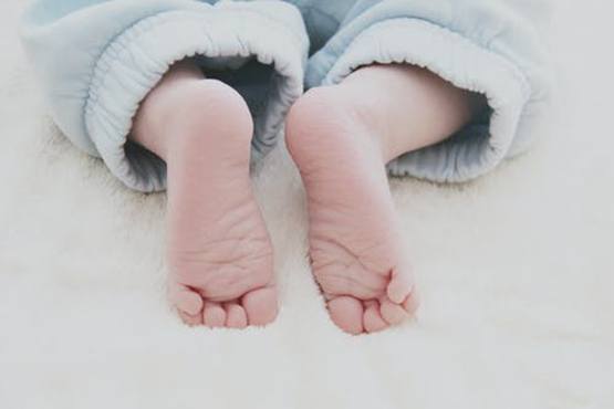 Foto de pies de bebe